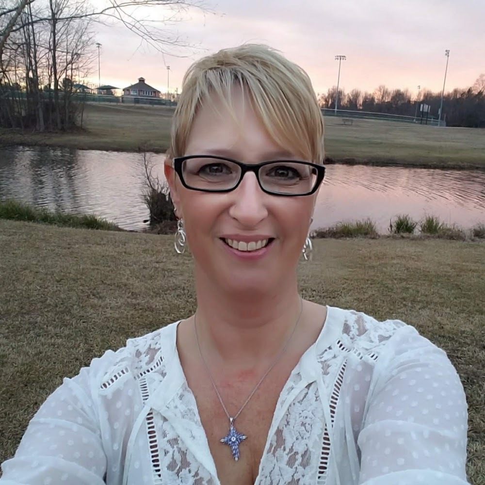 Meet your Posher, Heidi